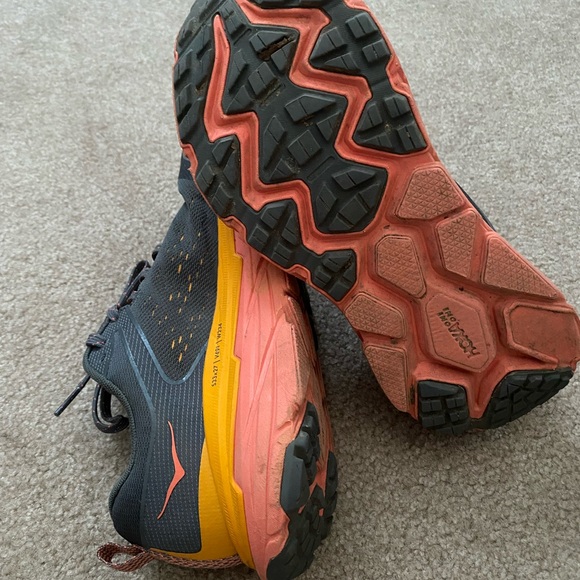 Hoka Challenger - Picture 5 of 9